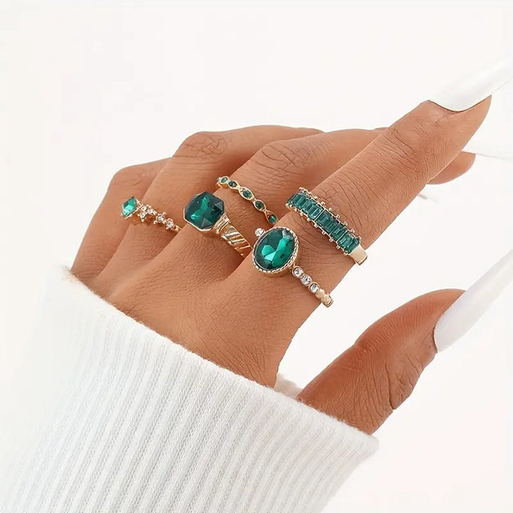 Zarina - Elegant Gold Emerald Ring Set